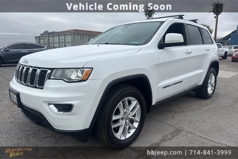 2017 Jeep Grand Cherokee Laredo photo 1
