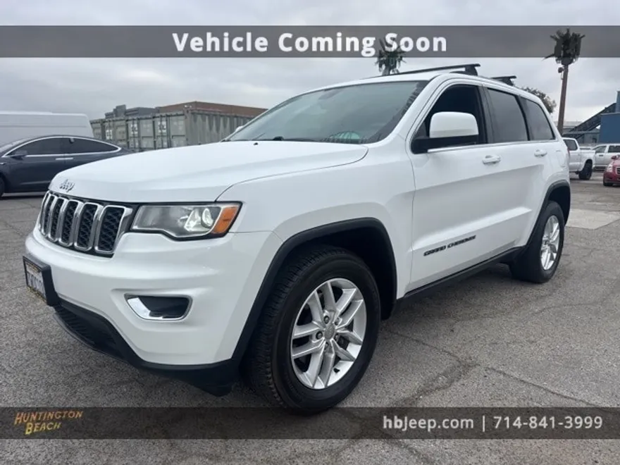 2017 Jeep Grand Cherokee Laredo photo 1