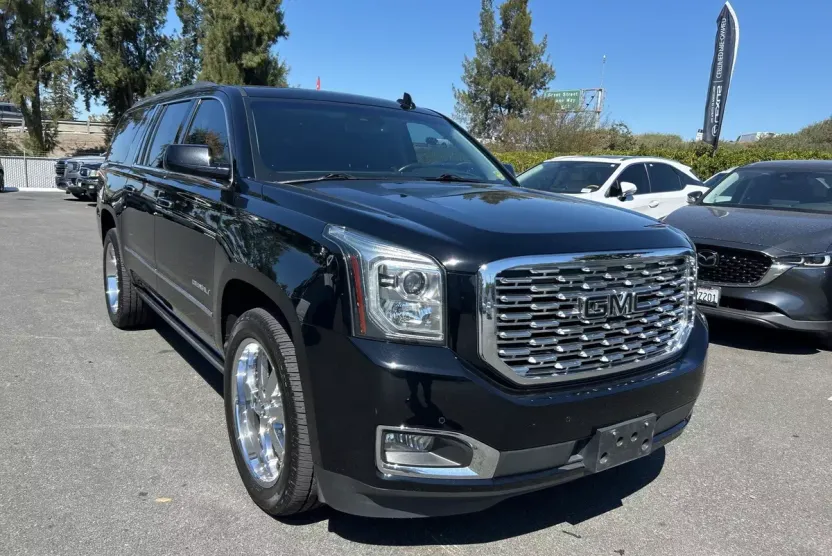 2019 Gmc Yukon XL Denali photo 1