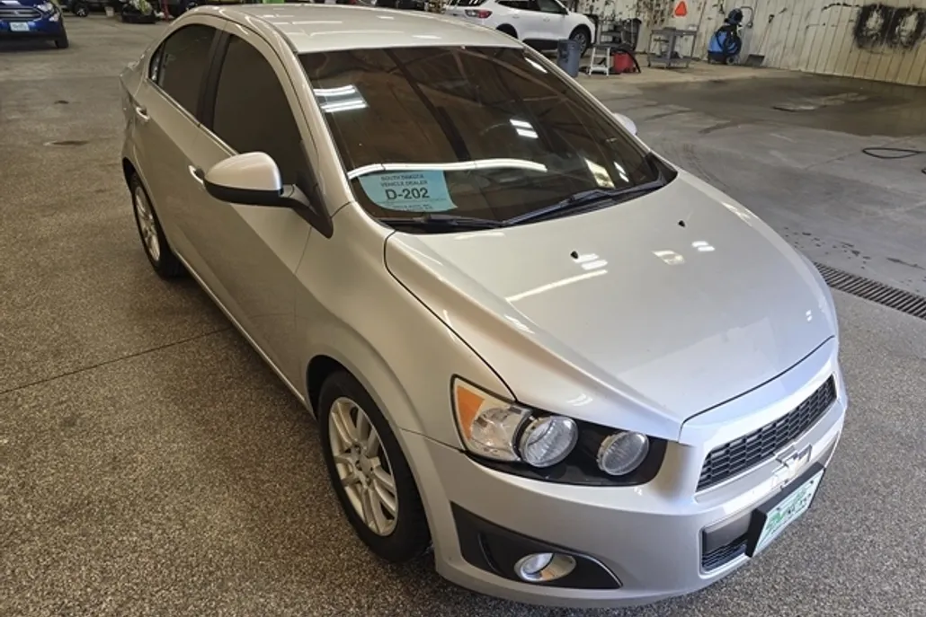 2012 Chevrolet Sonic LT photo 1