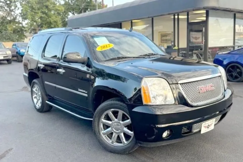 2012 Gmc Yukon Denali photo 1
