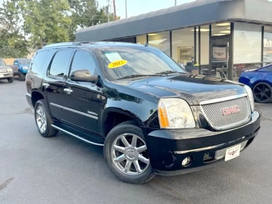 2012 Gmc Yukon Denali photo 1