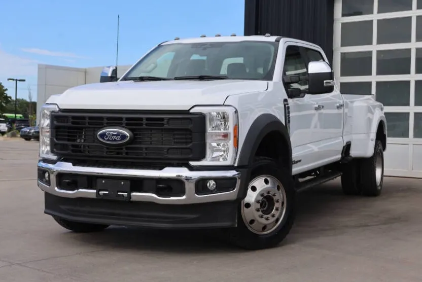 2023 Ford F-450 XL photo 1