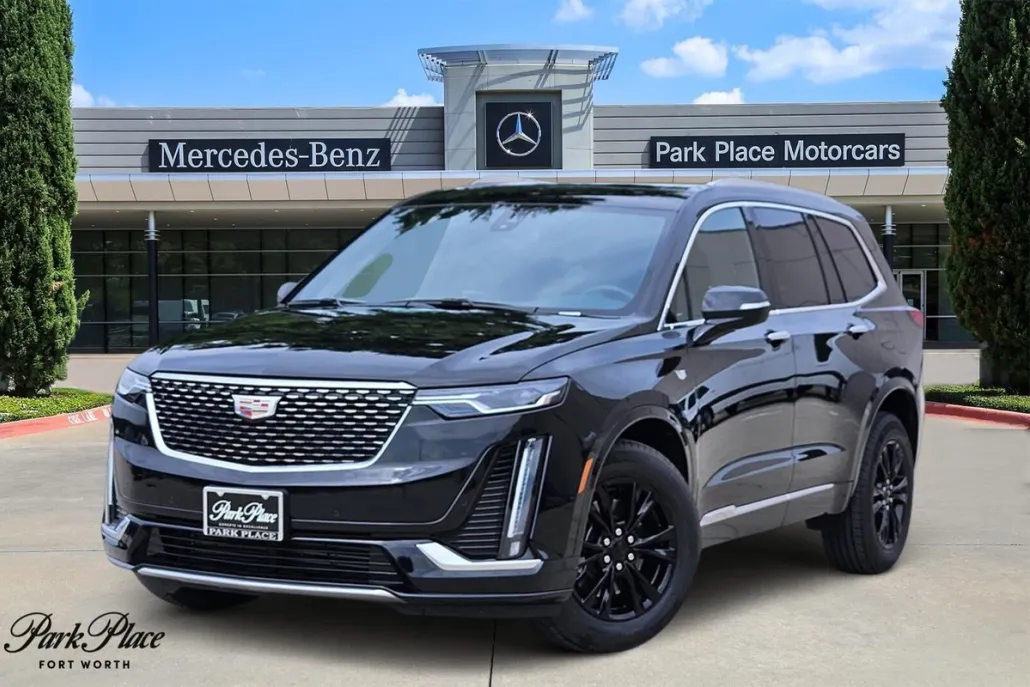 2025 Cadillac XT6 Luxury photo 1