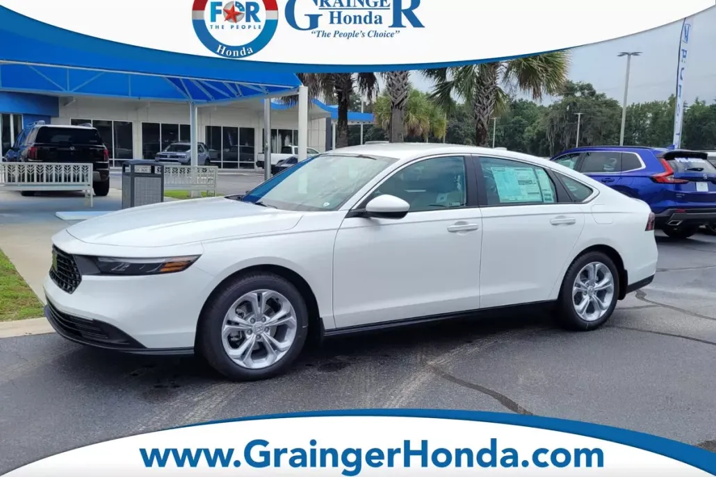 2025 Honda Accord LX photo 1