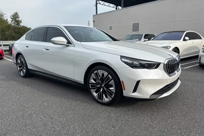 2025 Bmw 540i xDrive photo 1