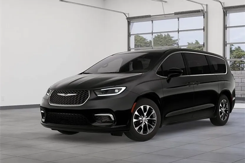 2026 Chrysler Pacifica photo 1