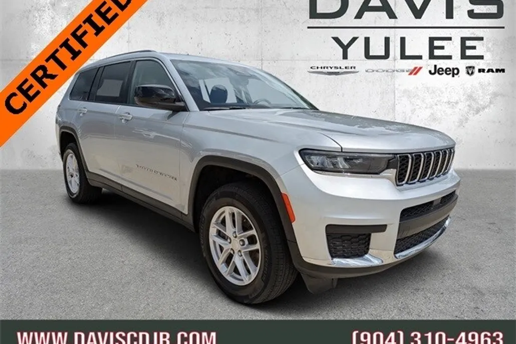 2023 Jeep Grand Cherokee Laredo photo 1