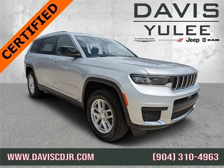 2023 Jeep Grand Cherokee Laredo photo 1