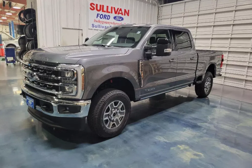 2026 Ford F-250 Lariat photo 1