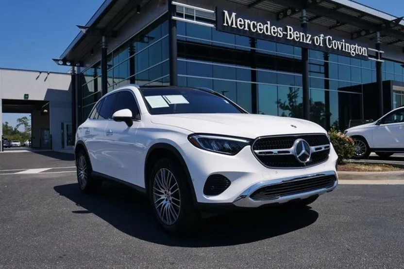 2025 Mercedes Benz GLC 300 photo 1