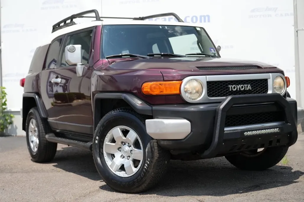 2007 Toyota FJ Cruiser Base photo 1