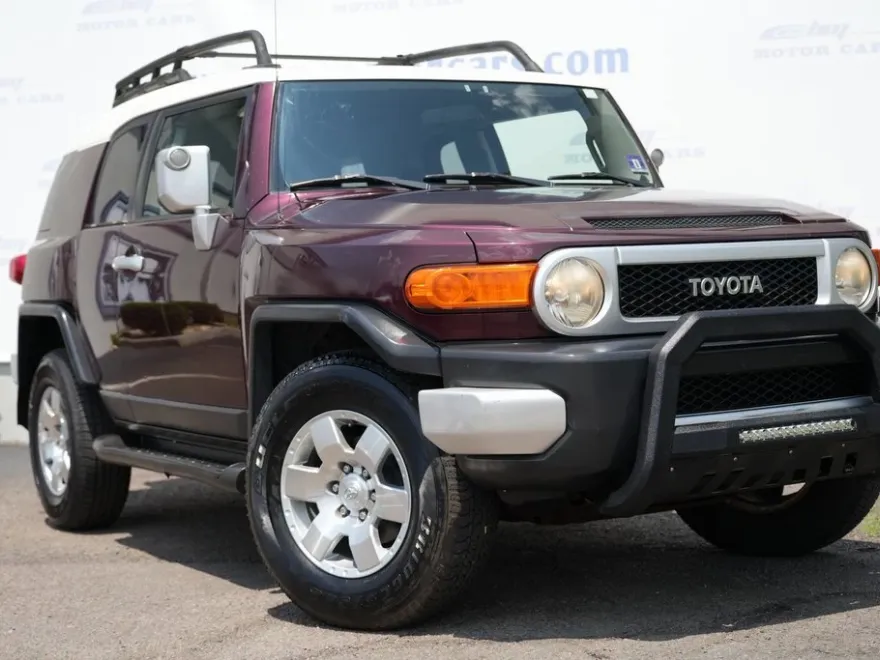 2007 Toyota FJ Cruiser Base photo 1