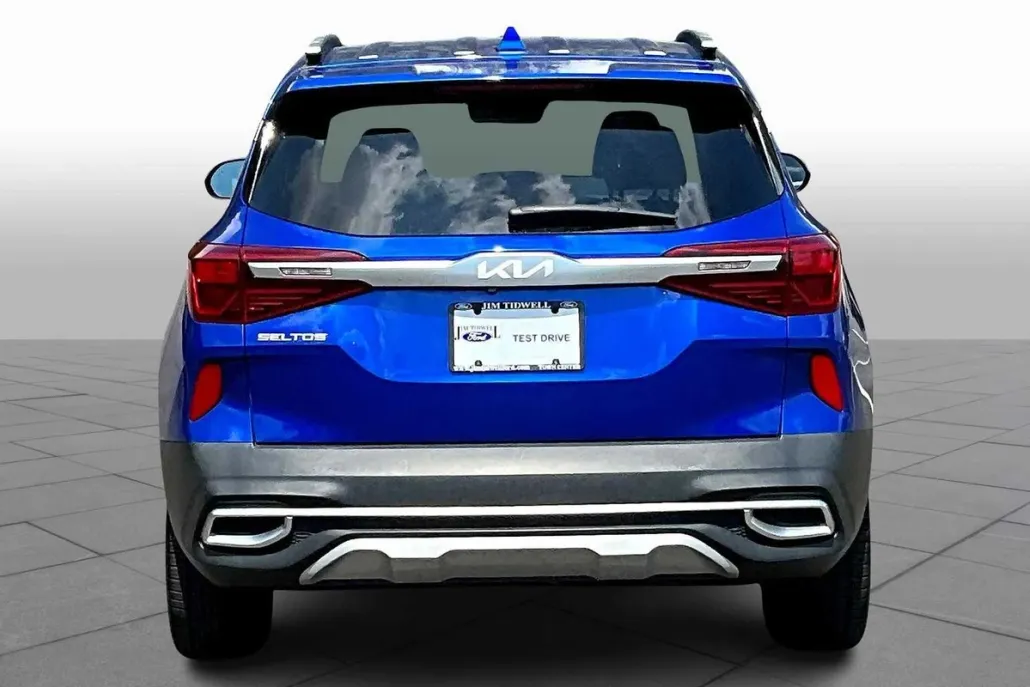 2023 Kia Seltos SX photo 1