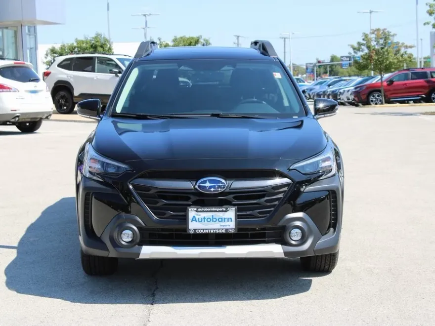 2025 Subaru Outback Limited photo 1