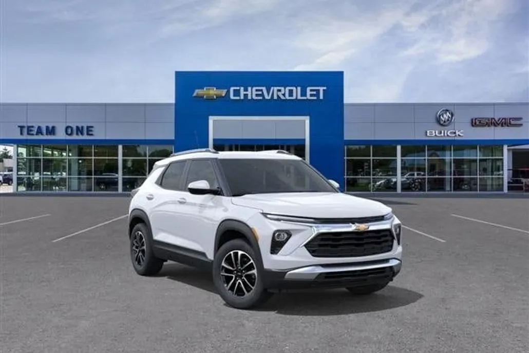 2026 Chevrolet Trailblazer LT photo 1