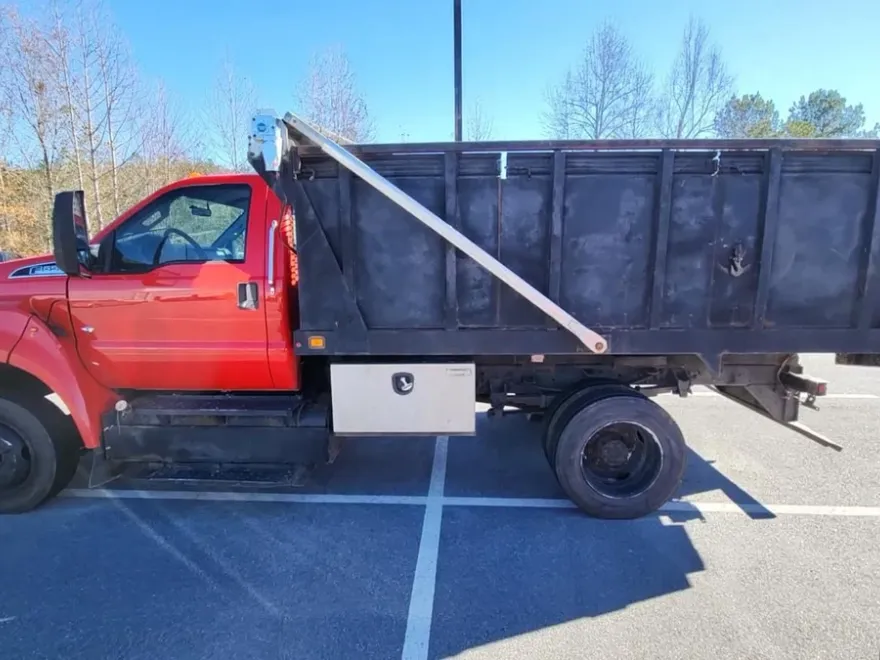 2021 Ford F-650 photo 1