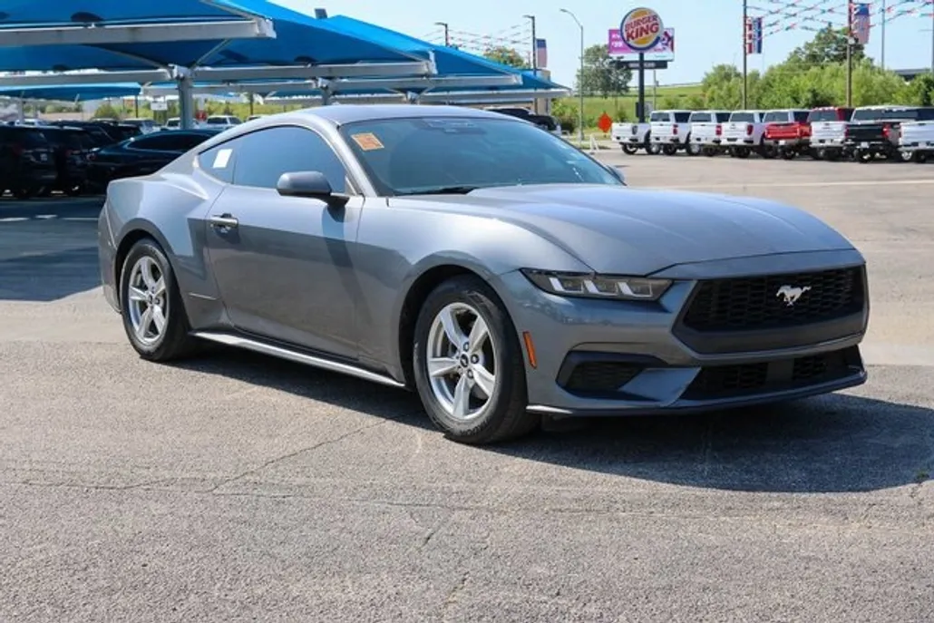 2024 Ford Mustang EcoBoost photo 1