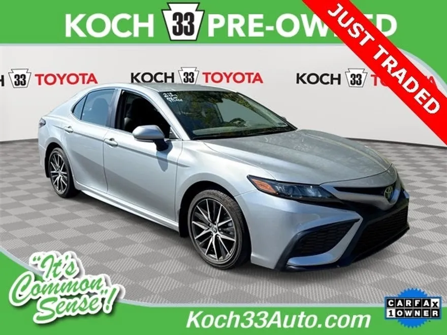 2024 Toyota Camry SE photo 1