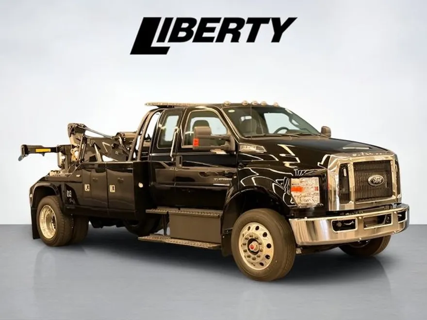 2026 Ford F-750 photo 1