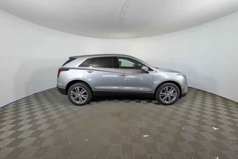 2024 Cadillac XT6 Premium Luxury photo 1