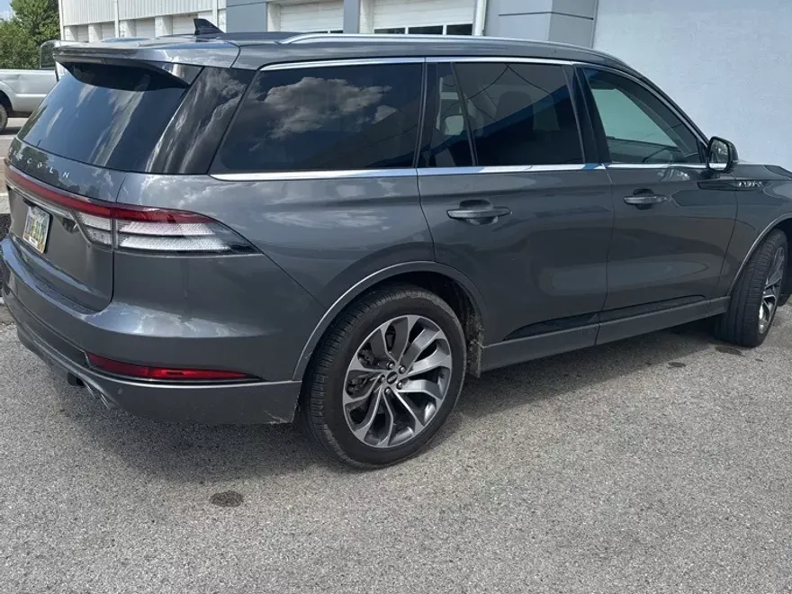 2023 Lincoln Aviator Grand Touring photo 1