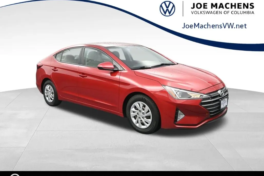 2019 Hyundai Elantra SE photo 1