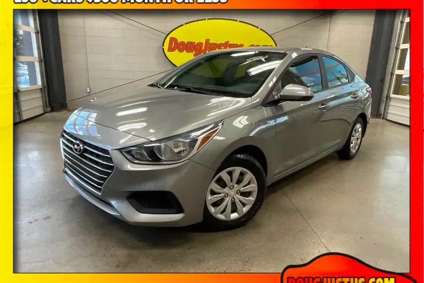 2022 Hyundai Accent SE photo 1