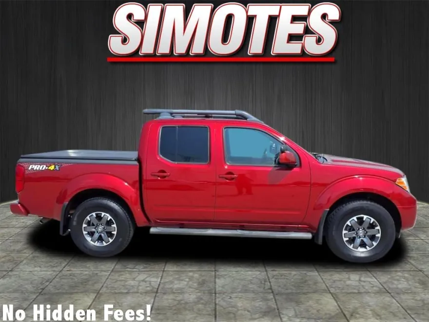 2017 Nissan Frontier PRO-4X Crew Cab photo 1
