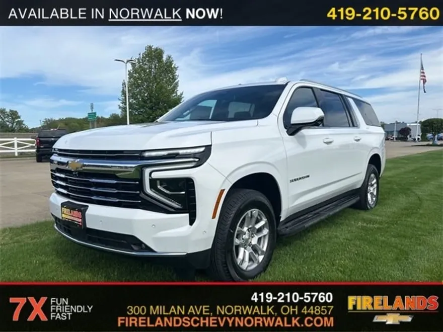 2025 Chevrolet Suburban LT photo 1