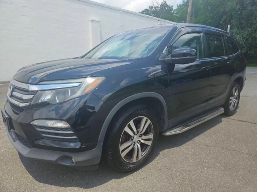 2016 Honda Pilot EX photo 1