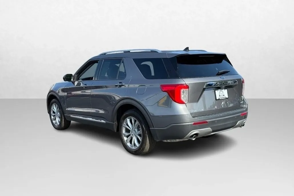 2023 Ford Explorer Limited photo 1