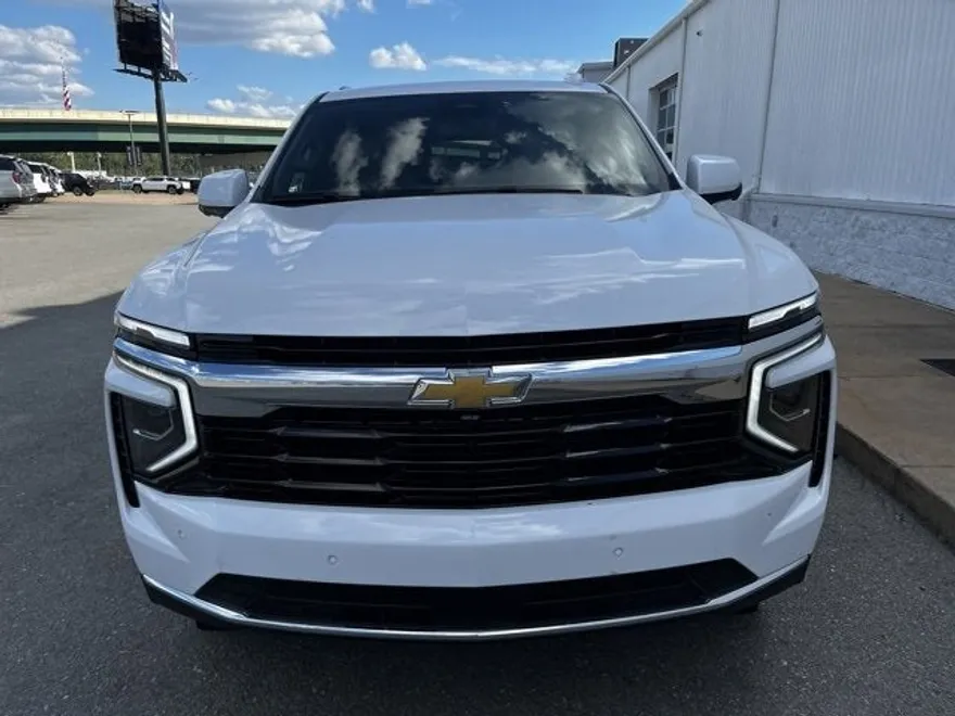 2026 Chevrolet Tahoe LS photo 1