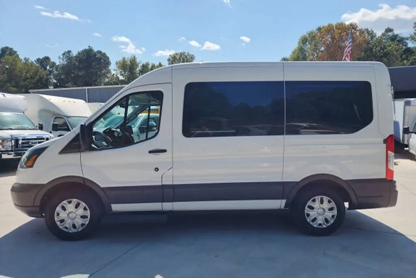 2018 Ford Transit XL photo 1