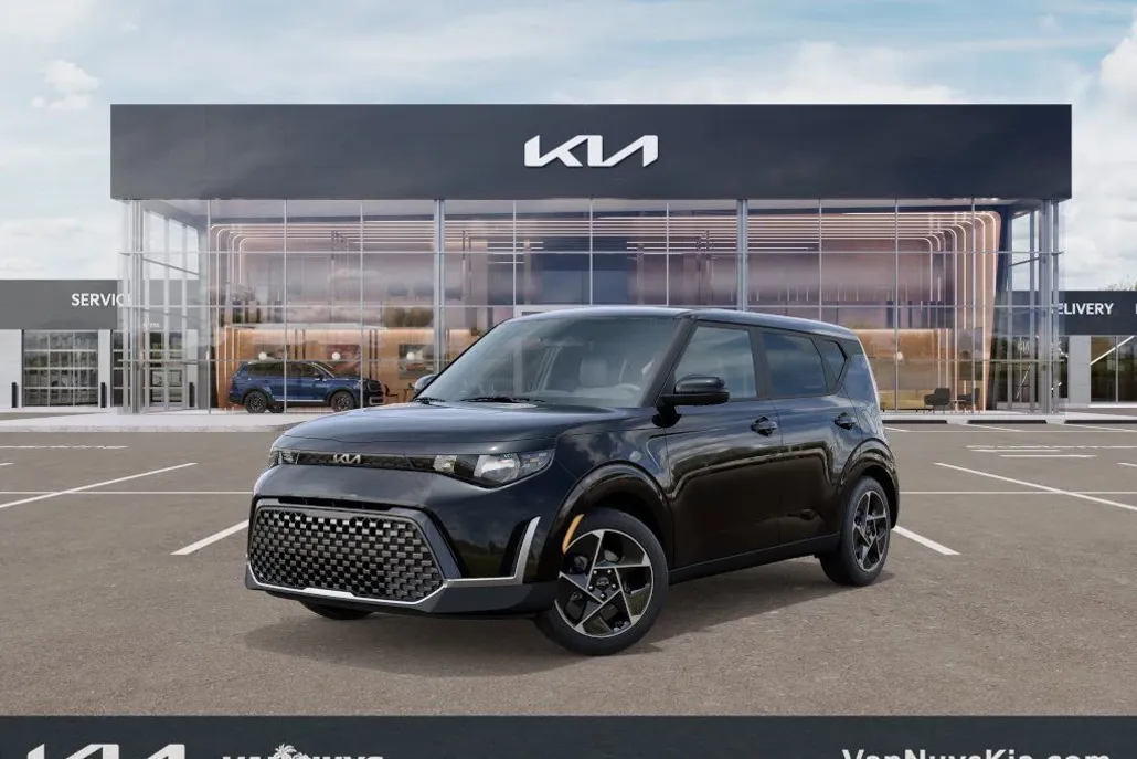 2025 Kia Soul EX photo 1