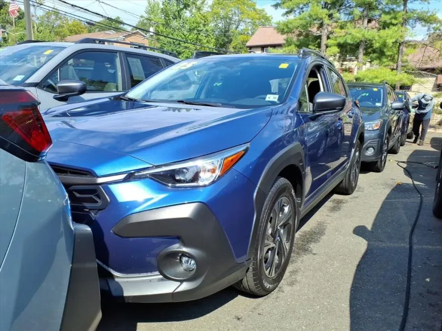 2025 Subaru Crosstrek Premium photo 1