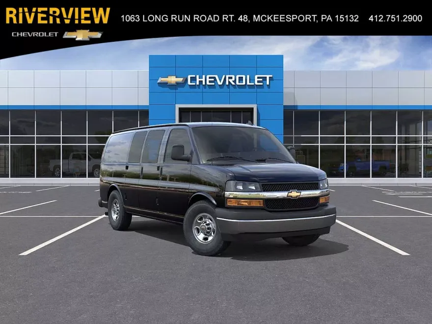 2025 Chevrolet Express Cargo 3500 photo 1
