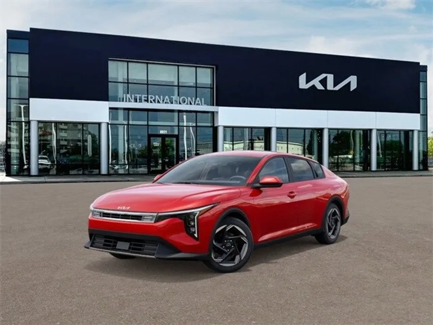 2025 Kia K4 EX photo 1