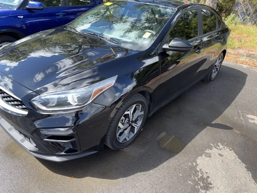 2021 Kia Forte LXS photo 1