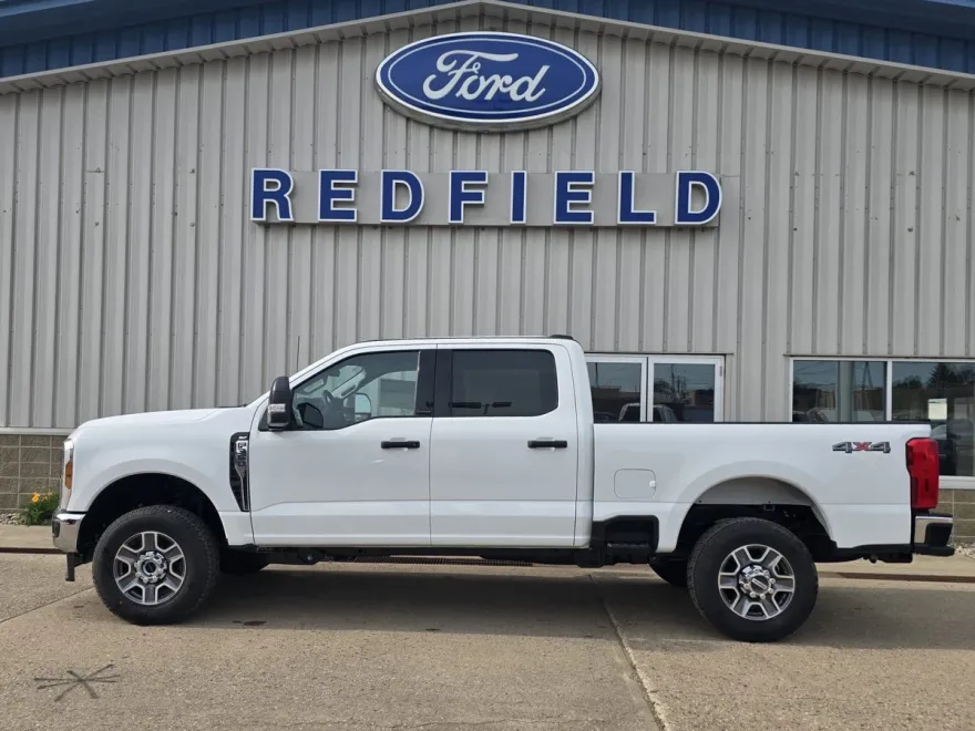 2025 Ford F-350 XLT photo 1