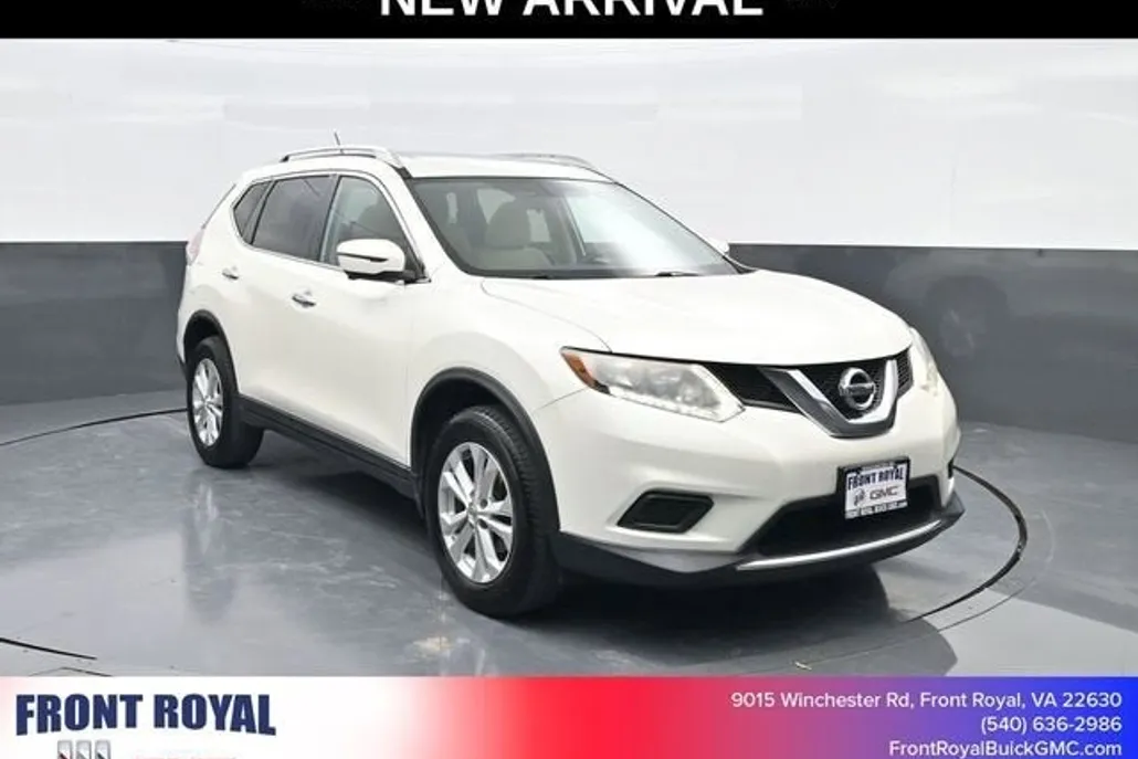 2016 Nissan Rogue SV photo 1