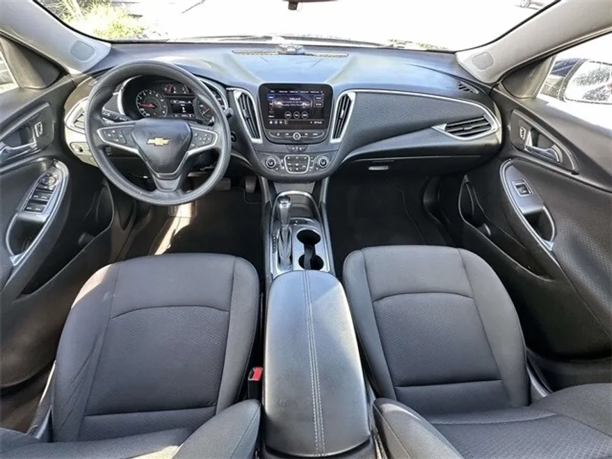2020 Chevrolet Malibu 1LT photo 1