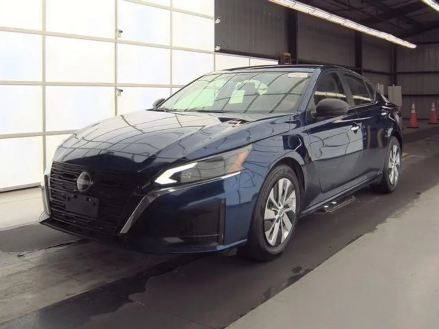 2024 Nissan Altima 2.5 S photo 1