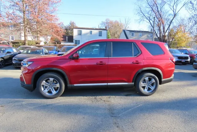 2025 Honda Pilot EX-L photo 1