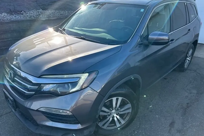 2017 Honda Pilot EX-L photo 1