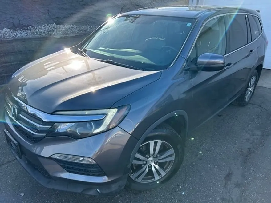 2017 Honda Pilot EX-L photo 1