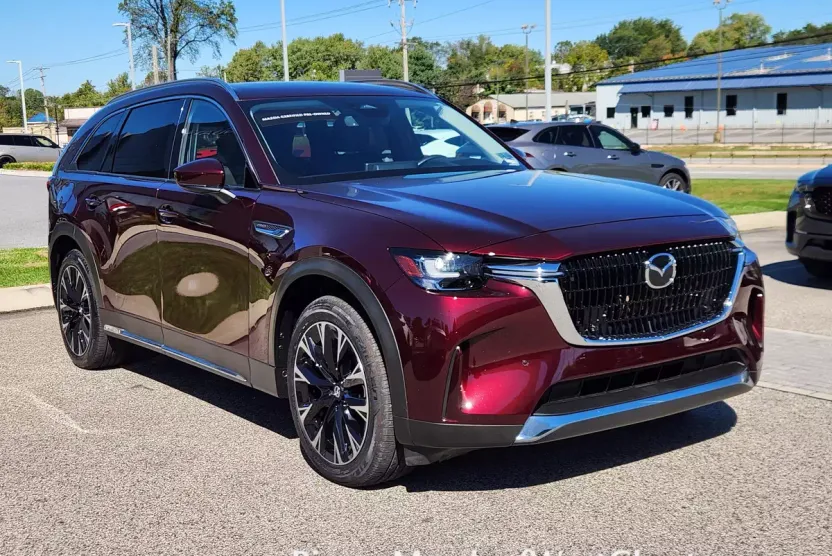 2024 Mazda CX-90 Premium photo 1