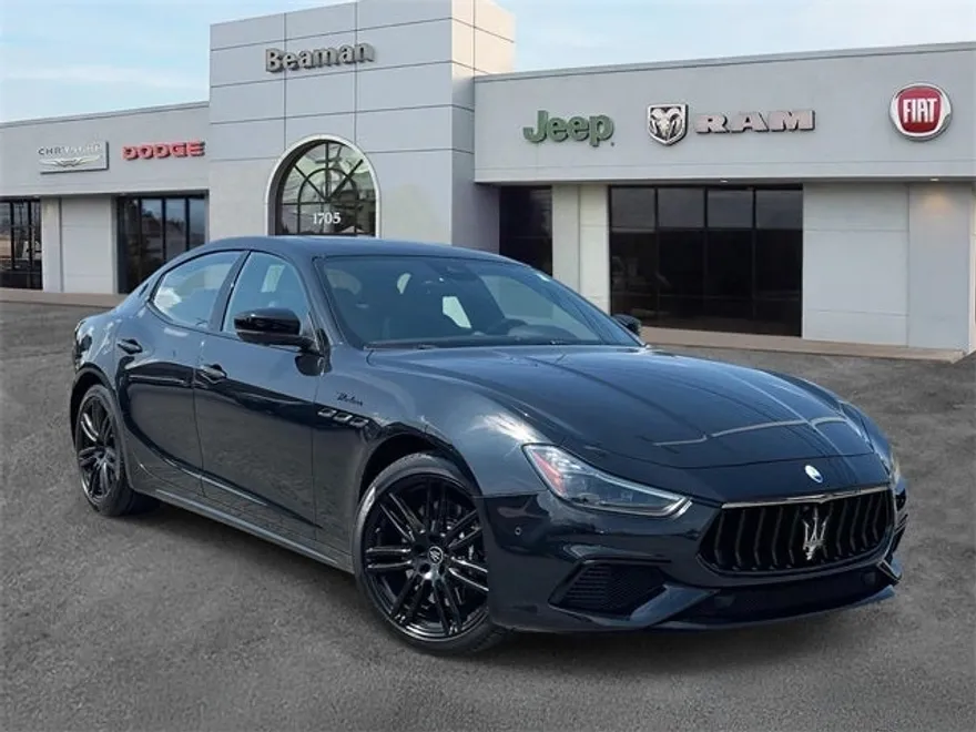 2022 Maserati Ghibli Modena Q4 photo 1