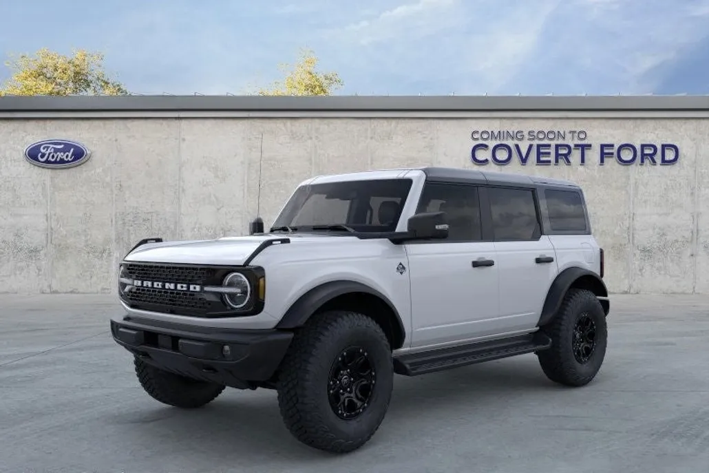 2025 Ford Bronco Outer Banks photo 1