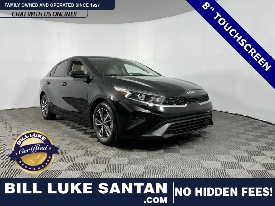 2023 Kia Forte LXS photo 1